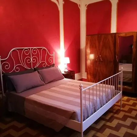 Konukevi Palazzo Valenti - In Palazzo Rinascimentale