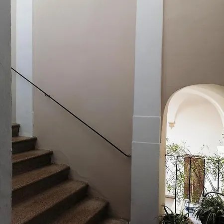 Konukevi Palazzo Valenti - In Palazzo Rinascimentale